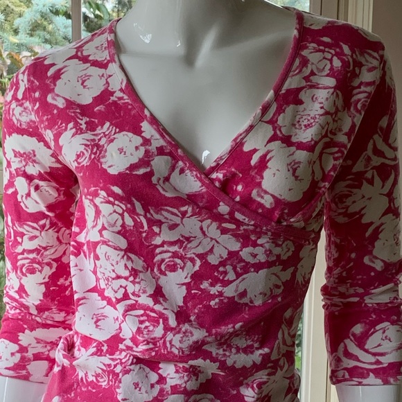 Kenzie - gorgeous, feminine women’s top (Size S) - Picture 2 of 2